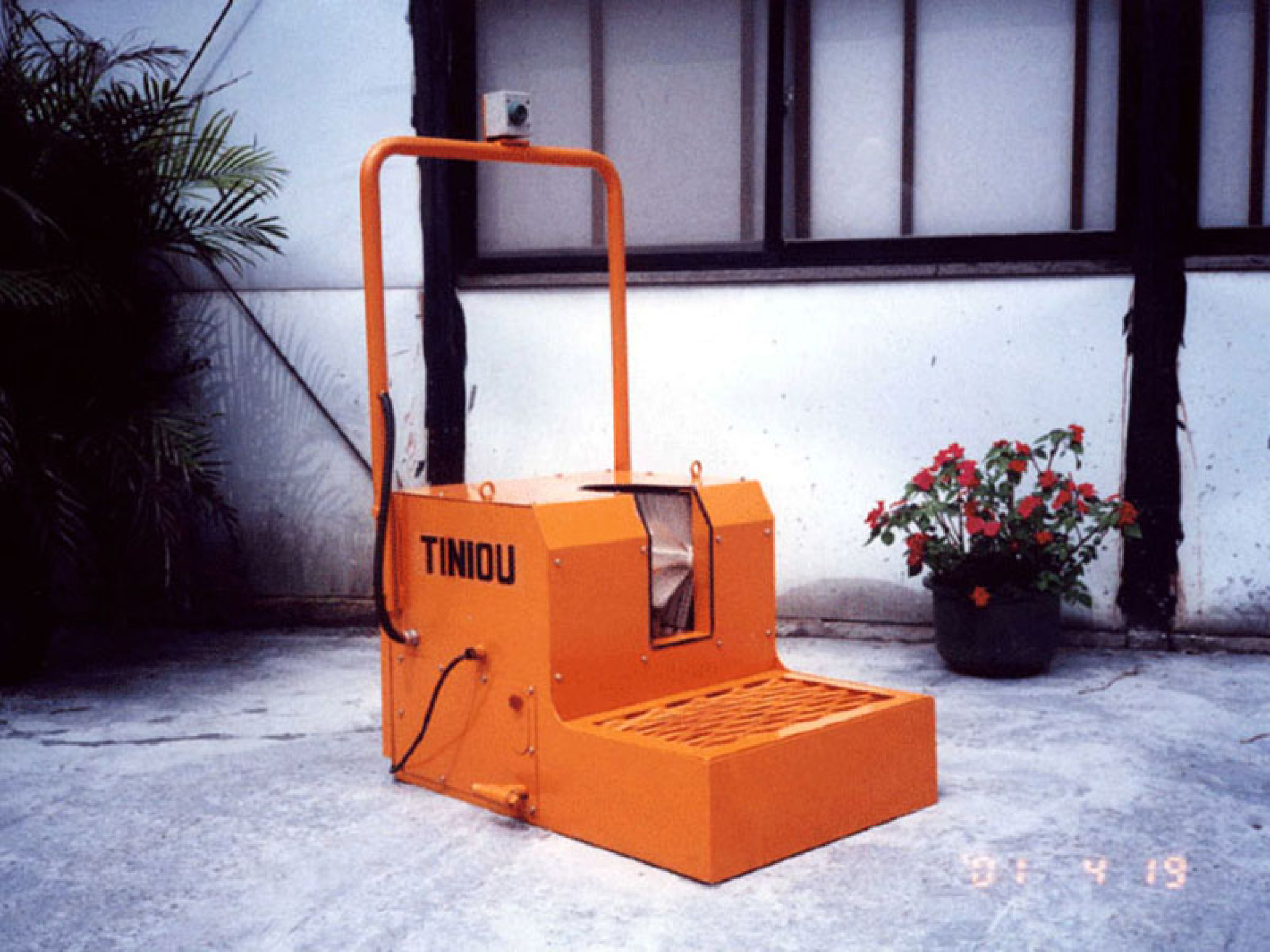 Equipment: Rain Boot Washer